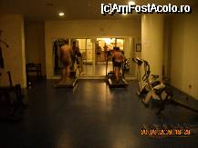 [P47] Sala de fitness » foto by luc_bv
 - 
<span class="allrVoted glyphicon glyphicon-heart hidden" id="av27727"></span>
<a class="m-l-10 hidden" id="sv27727" onclick="voting_Foto_DelVot(,27727,217)" role="button">șterge vot <span class="glyphicon glyphicon-remove"></span></a>
<a id="v927727" class=" c-red"  onclick="voting_Foto_SetVot(27727)" role="button"><span class="glyphicon glyphicon-heart-empty"></span> <b>LIKE</b> = Votează poza</a> <img class="hidden"  id="f27727W9" src="/imagini/loader.gif" border="0" /><span class="AjErrMes hidden" id="e27727ErM"></span>