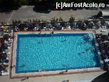 [P42] HE - piscina vazuta de pe hotel. » foto by Horia
 - 
<span class="allrVoted glyphicon glyphicon-heart hidden" id="av140451"></span>
<a class="m-l-10 hidden" id="sv140451" onclick="voting_Foto_DelVot(,140451,217)" role="button">șterge vot <span class="glyphicon glyphicon-remove"></span></a>
<a id="v9140451" class=" c-red"  onclick="voting_Foto_SetVot(140451)" role="button"><span class="glyphicon glyphicon-heart-empty"></span> <b>LIKE</b> = Votează poza</a> <img class="hidden"  id="f140451W9" src="/imagini/loader.gif" border="0" /><span class="AjErrMes hidden" id="e140451ErM"></span>