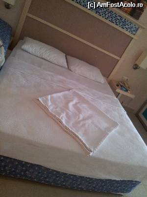 [P12]  -- <small>// FĂRĂ DESCRIERE</small> » foto by ROMY
 - 
<span class="allrVoted glyphicon glyphicon-heart hidden" id="av529698"></span>
<a class="m-l-10 hidden" id="sv529698" onclick="voting_Foto_DelVot(,529698,218)" role="button">șterge vot <span class="glyphicon glyphicon-remove"></span></a>
<a id="v9529698" class=" c-red"  onclick="voting_Foto_SetVot(529698)" role="button"><span class="glyphicon glyphicon-heart-empty"></span> <b>LIKE</b> = Votează poza</a> <img class="hidden"  id="f529698W9" src="/imagini/loader.gif" border="0" /><span class="AjErrMes hidden" id="e529698ErM"></span>