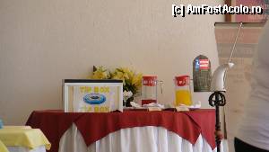 [P65] La intrarea in restaurant, cutia pentru ciubuc (suntem in Turcia, nu?)  » foto by kelyboy
 - 
<span class="allrVoted glyphicon glyphicon-heart hidden" id="av393257"></span>
<a class="m-l-10 hidden" id="sv393257" onclick="voting_Foto_DelVot(,393257,218)" role="button">șterge vot <span class="glyphicon glyphicon-remove"></span></a>
<a id="v9393257" class=" c-red"  onclick="voting_Foto_SetVot(393257)" role="button"><span class="glyphicon glyphicon-heart-empty"></span> <b>LIKE</b> = Votează poza</a> <img class="hidden"  id="f393257W9" src="/imagini/loader.gif" border="0" /><span class="AjErrMes hidden" id="e393257ErM"></span>