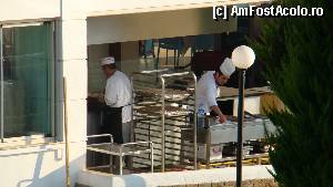 [P69] Tot din camera vedeam ce ne pregatesc bucatarii pentru urmatoarea masa!  » foto by kelyboy
 - 
<span class="allrVoted glyphicon glyphicon-heart hidden" id="av393261"></span>
<a class="m-l-10 hidden" id="sv393261" onclick="voting_Foto_DelVot(,393261,218)" role="button">șterge vot <span class="glyphicon glyphicon-remove"></span></a>
<a id="v9393261" class=" c-red"  onclick="voting_Foto_SetVot(393261)" role="button"><span class="glyphicon glyphicon-heart-empty"></span> <b>LIKE</b> = Votează poza</a> <img class="hidden"  id="f393261W9" src="/imagini/loader.gif" border="0" /><span class="AjErrMes hidden" id="e393261ErM"></span>