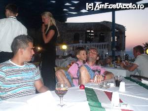 [P20] pe terasa restaurantului-in spate se vede restaurantul italian » foto by marocanu21
 - 
<span class="allrVoted glyphicon glyphicon-heart hidden" id="av398279"></span>
<a class="m-l-10 hidden" id="sv398279" onclick="voting_Foto_DelVot(,398279,224)" role="button">șterge vot <span class="glyphicon glyphicon-remove"></span></a>
<a id="v9398279" class=" c-red"  onclick="voting_Foto_SetVot(398279)" role="button"><span class="glyphicon glyphicon-heart-empty"></span> <b>LIKE</b> = Votează poza</a> <img class="hidden"  id="f398279W9" src="/imagini/loader.gif" border="0" /><span class="AjErrMes hidden" id="e398279ErM"></span>
