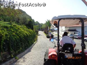 [P16] shuttle ajunge in zona receptiei » foto by nrs †
 - 
<span class="allrVoted glyphicon glyphicon-heart hidden" id="av904255"></span>
<a class="m-l-10 hidden" id="sv904255" onclick="voting_Foto_DelVot(,904255,224)" role="button">șterge vot <span class="glyphicon glyphicon-remove"></span></a>
<a id="v9904255" class=" c-red"  onclick="voting_Foto_SetVot(904255)" role="button"><span class="glyphicon glyphicon-heart-empty"></span> <b>LIKE</b> = Votează poza</a> <img class="hidden"  id="f904255W9" src="/imagini/loader.gif" border="0" /><span class="AjErrMes hidden" id="e904255ErM"></span>