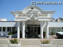 [P01] intrarea in hotel.....undeva la etajul 8! » foto by nicol popescu
 - 
<span class="allrVoted glyphicon glyphicon-heart hidden" id="av13016"></span>
<a class="m-l-10 hidden" id="sv13016" onclick="voting_Foto_DelVot(,13016,224)" role="button">șterge vot <span class="glyphicon glyphicon-remove"></span></a>
<a id="v913016" class=" c-red"  onclick="voting_Foto_SetVot(13016)" role="button"><span class="glyphicon glyphicon-heart-empty"></span> <b>LIKE</b> = Votează poza</a> <img class="hidden"  id="f13016W9" src="/imagini/loader.gif" border="0" /><span class="AjErrMes hidden" id="e13016ErM"></span>