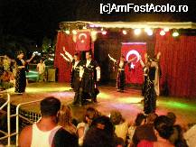 [P18] imagini din seara de folclor turcesc » foto by gcorneille*
 - 
<span class="allrVoted glyphicon glyphicon-heart hidden" id="av37190"></span>
<a class="m-l-10 hidden" id="sv37190" onclick="voting_Foto_DelVot(,37190,226)" role="button">șterge vot <span class="glyphicon glyphicon-remove"></span></a>
<a id="v937190" class=" c-red"  onclick="voting_Foto_SetVot(37190)" role="button"><span class="glyphicon glyphicon-heart-empty"></span> <b>LIKE</b> = Votează poza</a> <img class="hidden"  id="f37190W9" src="/imagini/loader.gif" border="0" /><span class="AjErrMes hidden" id="e37190ErM"></span>