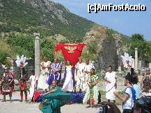 [P05] Efes:o reconstituire a perioadei romane » foto by Romeo2011
 - 
<span class="allrVoted glyphicon glyphicon-heart hidden" id="av253664"></span>
<a class="m-l-10 hidden" id="sv253664" onclick="voting_Foto_DelVot(,253664,226)" role="button">șterge vot <span class="glyphicon glyphicon-remove"></span></a>
<a id="v9253664" class=" c-red"  onclick="voting_Foto_SetVot(253664)" role="button"><span class="glyphicon glyphicon-heart-empty"></span> <b>LIKE</b> = Votează poza</a> <img class="hidden"  id="f253664W9" src="/imagini/loader.gif" border="0" /><span class="AjErrMes hidden" id="e253664ErM"></span>