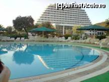[P10] hotelul principal vazut de la piscina medie » foto by bobyrodin
 - 
<span class="allrVoted glyphicon glyphicon-heart hidden" id="av301475"></span>
<a class="m-l-10 hidden" id="sv301475" onclick="voting_Foto_DelVot(,301475,226)" role="button">șterge vot <span class="glyphicon glyphicon-remove"></span></a>
<a id="v9301475" class=" c-red"  onclick="voting_Foto_SetVot(301475)" role="button"><span class="glyphicon glyphicon-heart-empty"></span> <b>LIKE</b> = Votează poza</a> <img class="hidden"  id="f301475W9" src="/imagini/loader.gif" border="0" /><span class="AjErrMes hidden" id="e301475ErM"></span>