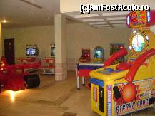 [P43] Hotel Surmeli Efes - sala de jocuri » foto by biancuta
 - 
<span class="allrVoted glyphicon glyphicon-heart hidden" id="av89061"></span>
<a class="m-l-10 hidden" id="sv89061" onclick="voting_Foto_DelVot(,89061,226)" role="button">șterge vot <span class="glyphicon glyphicon-remove"></span></a>
<a id="v989061" class=" c-red"  onclick="voting_Foto_SetVot(89061)" role="button"><span class="glyphicon glyphicon-heart-empty"></span> <b>LIKE</b> = Votează poza</a> <img class="hidden"  id="f89061W9" src="/imagini/loader.gif" border="0" /><span class="AjErrMes hidden" id="e89061ErM"></span>