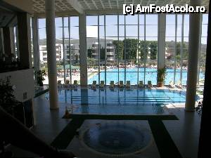 [P15] jacuzzi, piscina interioara si in spate piscina principala » foto by papone
 - 
<span class="allrVoted glyphicon glyphicon-heart hidden" id="av587793"></span>
<a class="m-l-10 hidden" id="sv587793" onclick="voting_Foto_DelVot(,587793,226)" role="button">șterge vot <span class="glyphicon glyphicon-remove"></span></a>
<a id="v9587793" class=" c-red"  onclick="voting_Foto_SetVot(587793)" role="button"><span class="glyphicon glyphicon-heart-empty"></span> <b>LIKE</b> = Votează poza</a> <img class="hidden"  id="f587793W9" src="/imagini/loader.gif" border="0" /><span class="AjErrMes hidden" id="e587793ErM"></span>