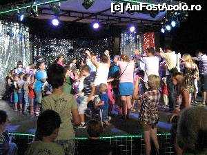 [P03] Mini disco la Surmeli » foto by emafunhouse*
 - 
<span class="allrVoted glyphicon glyphicon-heart hidden" id="av499067"></span>
<a class="m-l-10 hidden" id="sv499067" onclick="voting_Foto_DelVot(,499067,226)" role="button">șterge vot <span class="glyphicon glyphicon-remove"></span></a>
<a id="v9499067" class=" c-red"  onclick="voting_Foto_SetVot(499067)" role="button"><span class="glyphicon glyphicon-heart-empty"></span> <b>LIKE</b> = Votează poza</a> <img class="hidden"  id="f499067W9" src="/imagini/loader.gif" border="0" /><span class="AjErrMes hidden" id="e499067ErM"></span>