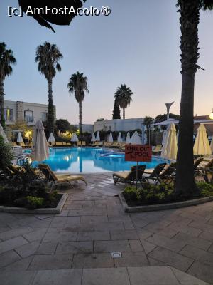 [P10] Chill Out Pool la o ora tarzie » foto by raluca banu
 - 
<span class="allrVoted glyphicon glyphicon-heart hidden" id="av1501977"></span>
<a class="m-l-10 hidden" id="sv1501977" onclick="voting_Foto_DelVot(,1501977,232)" role="button">șterge vot <span class="glyphicon glyphicon-remove"></span></a>
<a id="v91501977" class=" c-red"  onclick="voting_Foto_SetVot(1501977)" role="button"><span class="glyphicon glyphicon-heart-empty"></span> <b>LIKE</b> = Votează poza</a> <img class="hidden"  id="f1501977W9" src="/imagini/loader.gif" border="0" /><span class="AjErrMes hidden" id="e1501977ErM"></span>