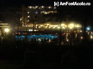 [P11] seara restaurantul vazut de pe plaja » foto by florinivanovici
 - 
<span class="allrVoted glyphicon glyphicon-heart hidden" id="av402083"></span>
<a class="m-l-10 hidden" id="sv402083" onclick="voting_Foto_DelVot(,402083,266)" role="button">șterge vot <span class="glyphicon glyphicon-remove"></span></a>
<a id="v9402083" class=" c-red"  onclick="voting_Foto_SetVot(402083)" role="button"><span class="glyphicon glyphicon-heart-empty"></span> <b>LIKE</b> = Votează poza</a> <img class="hidden"  id="f402083W9" src="/imagini/loader.gif" border="0" /><span class="AjErrMes hidden" id="e402083ErM"></span>