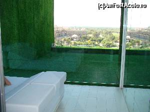 [P01] patul din balcon, dar si privelistea obturata de zidul mare si verde...  » foto by catalyno
 - 
<span class="allrVoted glyphicon glyphicon-heart hidden" id="av571612"></span>
<a class="m-l-10 hidden" id="sv571612" onclick="voting_Foto_DelVot(,571612,3)" role="button">șterge vot <span class="glyphicon glyphicon-remove"></span></a>
<a id="v9571612" class=" c-red"  onclick="voting_Foto_SetVot(571612)" role="button"><span class="glyphicon glyphicon-heart-empty"></span> <b>LIKE</b> = Votează poza</a> <img class="hidden"  id="f571612W9" src="/imagini/loader.gif" border="0" /><span class="AjErrMes hidden" id="e571612ErM"></span>