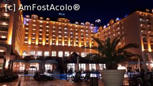 [P10] Hotelul seara, spectaculos luminat, impozant » foto by georgeroiu
 - 
<span class="allrVoted glyphicon glyphicon-heart hidden" id="av1176866"></span>
<a class="m-l-10 hidden" id="sv1176866" onclick="voting_Foto_DelVot(,1176866,349)" role="button">șterge vot <span class="glyphicon glyphicon-remove"></span></a>
<a id="v91176866" class=" c-red"  onclick="voting_Foto_SetVot(1176866)" role="button"><span class="glyphicon glyphicon-heart-empty"></span> <b>LIKE</b> = Votează poza</a> <img class="hidden"  id="f1176866W9" src="/imagini/loader.gif" border="0" /><span class="AjErrMes hidden" id="e1176866ErM"></span>