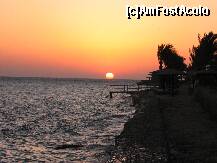 [P27] Răsărit de soare pe plajă. » foto by Maditu16
 - 
<span class="allrVoted glyphicon glyphicon-heart hidden" id="av212518"></span>
<a class="m-l-10 hidden" id="sv212518" onclick="voting_Foto_DelVot(,212518,36)" role="button">șterge vot <span class="glyphicon glyphicon-remove"></span></a>
<a id="v9212518" class=" c-red"  onclick="voting_Foto_SetVot(212518)" role="button"><span class="glyphicon glyphicon-heart-empty"></span> <b>LIKE</b> = Votează poza</a> <img class="hidden"  id="f212518W9" src="/imagini/loader.gif" border="0" /><span class="AjErrMes hidden" id="e212518ErM"></span>