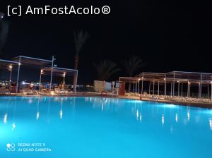 [P19] Piscina in nocturnă. » foto by Rodel
 - 
<span class="allrVoted glyphicon glyphicon-heart hidden" id="av1300685"></span>
<a class="m-l-10 hidden" id="sv1300685" onclick="voting_Foto_DelVot(,1300685,362)" role="button">șterge vot <span class="glyphicon glyphicon-remove"></span></a>
<a id="v91300685" class=" c-red"  onclick="voting_Foto_SetVot(1300685)" role="button"><span class="glyphicon glyphicon-heart-empty"></span> <b>LIKE</b> = Votează poza</a> <img class="hidden"  id="f1300685W9" src="/imagini/loader.gif" border="0" /><span class="AjErrMes hidden" id="e1300685ErM"></span>
