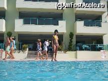 [P43] Tory (nevasta-mea) la piscina ! » foto by bigu_2006_rapid
 - 
<span class="allrVoted glyphicon glyphicon-heart hidden" id="av134476"></span>
<a class="m-l-10 hidden" id="sv134476" onclick="voting_Foto_DelVot(,134476,366)" role="button">șterge vot <span class="glyphicon glyphicon-remove"></span></a>
<a id="v9134476" class=" c-red"  onclick="voting_Foto_SetVot(134476)" role="button"><span class="glyphicon glyphicon-heart-empty"></span> <b>LIKE</b> = Votează poza</a> <img class="hidden"  id="f134476W9" src="/imagini/loader.gif" border="0" /><span class="AjErrMes hidden" id="e134476ErM"></span>