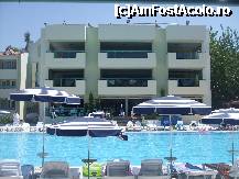 [P22] Vedere dinspre piscina ... lobby ! » foto by bigu_2006_rapid
 - 
<span class="allrVoted glyphicon glyphicon-heart hidden" id="av249662"></span>
<a class="m-l-10 hidden" id="sv249662" onclick="voting_Foto_DelVot(,249662,366)" role="button">șterge vot <span class="glyphicon glyphicon-remove"></span></a>
<a id="v9249662" class=" c-red"  onclick="voting_Foto_SetVot(249662)" role="button"><span class="glyphicon glyphicon-heart-empty"></span> <b>LIKE</b> = Votează poza</a> <img class="hidden"  id="f249662W9" src="/imagini/loader.gif" border="0" /><span class="AjErrMes hidden" id="e249662ErM"></span>
