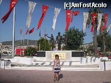 [P79] Tory, in centru Kusadasi ,pe faleza la monumentul eroilor turci ! » foto by bigu_2006_rapid
 - 
<span class="allrVoted glyphicon glyphicon-heart hidden" id="av250172"></span>
<a class="m-l-10 hidden" id="sv250172" onclick="voting_Foto_DelVot(,250172,366)" role="button">șterge vot <span class="glyphicon glyphicon-remove"></span></a>
<a id="v9250172" class=" c-red"  onclick="voting_Foto_SetVot(250172)" role="button"><span class="glyphicon glyphicon-heart-empty"></span> <b>LIKE</b> = Votează poza</a> <img class="hidden"  id="f250172W9" src="/imagini/loader.gif" border="0" /><span class="AjErrMes hidden" id="e250172ErM"></span>