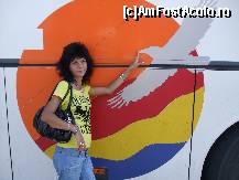 [P03] Tory  si sigla Carpatia Tour de pe autocar
 » foto by bigu_2006_rapid
 - 
<span class="allrVoted glyphicon glyphicon-heart hidden" id="av15891"></span>
<a class="m-l-10 hidden" id="sv15891" onclick="voting_Foto_DelVot(,15891,366)" role="button">șterge vot <span class="glyphicon glyphicon-remove"></span></a>
<a id="v915891" class=" c-red"  onclick="voting_Foto_SetVot(15891)" role="button"><span class="glyphicon glyphicon-heart-empty"></span> <b>LIKE</b> = Votează poza</a> <img class="hidden"  id="f15891W9" src="/imagini/loader.gif" border="0" /><span class="AjErrMes hidden" id="e15891ErM"></span>