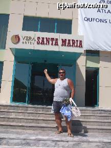 [P50] Eu in fata la hotel Vera ! » foto by bigu_2006_rapid
 - 
<span class="allrVoted glyphicon glyphicon-heart hidden" id="av15951"></span>
<a class="m-l-10 hidden" id="sv15951" onclick="voting_Foto_DelVot(,15951,366)" role="button">șterge vot <span class="glyphicon glyphicon-remove"></span></a>
<a id="v915951" class=" c-red"  onclick="voting_Foto_SetVot(15951)" role="button"><span class="glyphicon glyphicon-heart-empty"></span> <b>LIKE</b> = Votează poza</a> <img class="hidden"  id="f15951W9" src="/imagini/loader.gif" border="0" /><span class="AjErrMes hidden" id="e15951ErM"></span>