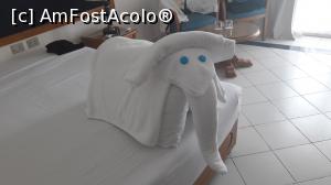 [P22] Elefantelul din prosoape cu ochi din capac de sticla de apa :)  » foto by Ode19
 - 
<span class="allrVoted glyphicon glyphicon-heart hidden" id="av1097603"></span>
<a class="m-l-10 hidden" id="sv1097603" onclick="voting_Foto_DelVot(,1097603,394)" role="button">șterge vot <span class="glyphicon glyphicon-remove"></span></a>
<a id="v91097603" class=" c-red"  onclick="voting_Foto_SetVot(1097603)" role="button"><span class="glyphicon glyphicon-heart-empty"></span> <b>LIKE</b> = Votează poza</a> <img class="hidden"  id="f1097603W9" src="/imagini/loader.gif" border="0" /><span class="AjErrMes hidden" id="e1097603ErM"></span>