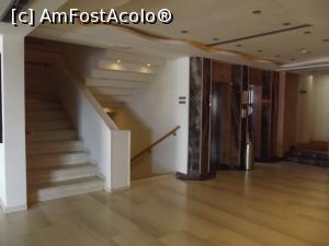 [P10] Scările şi lifturile hotelului Lomeniz » foto by irinad
 - 
<span class="allrVoted glyphicon glyphicon-heart hidden" id="av1016979"></span>
<a class="m-l-10 hidden" id="sv1016979" onclick="voting_Foto_DelVot(,1016979,396)" role="button">șterge vot <span class="glyphicon glyphicon-remove"></span></a>
<a id="v91016979" class=" c-red"  onclick="voting_Foto_SetVot(1016979)" role="button"><span class="glyphicon glyphicon-heart-empty"></span> <b>LIKE</b> = Votează poza</a> <img class="hidden"  id="f1016979W9" src="/imagini/loader.gif" border="0" /><span class="AjErrMes hidden" id="e1016979ErM"></span>