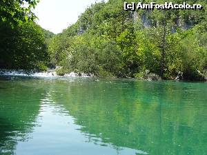 [P43] Supravegheati de Milka Ternina, o soprana croata cu o inalta reputatie, al carei placa memoriala se afla in reflectoarele apelor, am ajuns la o cascada ce-i poarta numele, cu o inaltime de peste 6 metri.  » foto by Marian Preda
 - 
<span class="allrVoted glyphicon glyphicon-heart hidden" id="av561015"></span>
<a class="m-l-10 hidden" id="sv561015" onclick="voting_Foto_DelVot(,561015,412)" role="button">șterge vot <span class="glyphicon glyphicon-remove"></span></a>
<a id="v9561015" class=" c-red"  onclick="voting_Foto_SetVot(561015)" role="button"><span class="glyphicon glyphicon-heart-empty"></span> <b>LIKE</b> = Votează poza</a> <img class="hidden"  id="f561015W9" src="/imagini/loader.gif" border="0" /><span class="AjErrMes hidden" id="e561015ErM"></span>