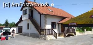 [P01] pensiunea Lorena accesul la etaj se face pe scara ext » foto by sorindezmi
 - 
<span class="allrVoted glyphicon glyphicon-heart hidden" id="av1078294"></span>
<a class="m-l-10 hidden" id="sv1078294" onclick="voting_Foto_DelVot(,1078294,412)" role="button">șterge vot <span class="glyphicon glyphicon-remove"></span></a>
<a id="v91078294" class=" c-red"  onclick="voting_Foto_SetVot(1078294)" role="button"><span class="glyphicon glyphicon-heart-empty"></span> <b>LIKE</b> = Votează poza</a> <img class="hidden"  id="f1078294W9" src="/imagini/loader.gif" border="0" /><span class="AjErrMes hidden" id="e1078294ErM"></span>