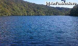 [P10] Întinderea albastră a lacului Galovac. Parcul Plitvice, Croaţia. » foto by traian.leuca †
 - 
<span class="allrVoted glyphicon glyphicon-heart hidden" id="av467662"></span>
<a class="m-l-10 hidden" id="sv467662" onclick="voting_Foto_DelVot(,467662,412)" role="button">șterge vot <span class="glyphicon glyphicon-remove"></span></a>
<a id="v9467662" class=" c-red"  onclick="voting_Foto_SetVot(467662)" role="button"><span class="glyphicon glyphicon-heart-empty"></span> <b>LIKE</b> = Votează poza</a> <img class="hidden"  id="f467662W9" src="/imagini/loader.gif" border="0" /><span class="AjErrMes hidden" id="e467662ErM"></span>