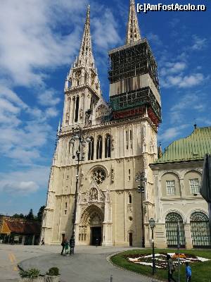 [P01] Catedrala Adormirii Maicii Domnului, Zagreb » foto by GIN2015*
 - 
<span class="allrVoted glyphicon glyphicon-heart hidden" id="av659143"></span>
<a class="m-l-10 hidden" id="sv659143" onclick="voting_Foto_DelVot(,659143,412)" role="button">șterge vot <span class="glyphicon glyphicon-remove"></span></a>
<a id="v9659143" class=" c-red"  onclick="voting_Foto_SetVot(659143)" role="button"><span class="glyphicon glyphicon-heart-empty"></span> <b>LIKE</b> = Votează poza</a> <img class="hidden"  id="f659143W9" src="/imagini/loader.gif" border="0" /><span class="AjErrMes hidden" id="e659143ErM"></span>