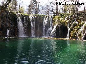[P12] Simfonia apelor, Plitvice » foto by GIN2015*
 - 
<span class="allrVoted glyphicon glyphicon-heart hidden" id="av659168"></span>
<a class="m-l-10 hidden" id="sv659168" onclick="voting_Foto_DelVot(,659168,412)" role="button">șterge vot <span class="glyphicon glyphicon-remove"></span></a>
<a id="v9659168" class=" c-red"  onclick="voting_Foto_SetVot(659168)" role="button"><span class="glyphicon glyphicon-heart-empty"></span> <b>LIKE</b> = Votează poza</a> <img class="hidden"  id="f659168W9" src="/imagini/loader.gif" border="0" /><span class="AjErrMes hidden" id="e659168ErM"></span>