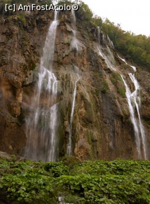 [P16] Marea Cascadă zisă și Veliki Slap » foto by Maya_C
 - 
<span class="allrVoted glyphicon glyphicon-heart hidden" id="av1012997"></span>
<a class="m-l-10 hidden" id="sv1012997" onclick="voting_Foto_DelVot(,1012997,412)" role="button">șterge vot <span class="glyphicon glyphicon-remove"></span></a>
<a id="v91012997" class=" c-red"  onclick="voting_Foto_SetVot(1012997)" role="button"><span class="glyphicon glyphicon-heart-empty"></span> <b>LIKE</b> = Votează poza</a> <img class="hidden"  id="f1012997W9" src="/imagini/loader.gif" border="0" /><span class="AjErrMes hidden" id="e1012997ErM"></span>