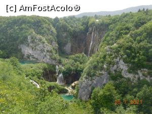 [P09] Imagine de sus, de la intrarea în parc către lacuri şi cascade » foto by irinad
 - 
<span class="allrVoted glyphicon glyphicon-heart hidden" id="av1250276"></span>
<a class="m-l-10 hidden" id="sv1250276" onclick="voting_Foto_DelVot(,1250276,412)" role="button">șterge vot <span class="glyphicon glyphicon-remove"></span></a>
<a id="v91250276" class=" c-red"  onclick="voting_Foto_SetVot(1250276)" role="button"><span class="glyphicon glyphicon-heart-empty"></span> <b>LIKE</b> = Votează poza</a> <img class="hidden"  id="f1250276W9" src="/imagini/loader.gif" border="0" /><span class="AjErrMes hidden" id="e1250276ErM"></span>