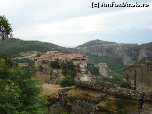 [P11] Manastirile Varlaam (in plan apropiat) si Rousanou (in departare)  » foto by costy69*
 - 
<span class="allrVoted glyphicon glyphicon-heart hidden" id="av528365"></span>
<a class="m-l-10 hidden" id="sv528365" onclick="voting_Foto_DelVot(,528365,430)" role="button">șterge vot <span class="glyphicon glyphicon-remove"></span></a>
<a id="v9528365" class=" c-red"  onclick="voting_Foto_SetVot(528365)" role="button"><span class="glyphicon glyphicon-heart-empty"></span> <b>LIKE</b> = Votează poza</a> <img class="hidden"  id="f528365W9" src="/imagini/loader.gif" border="0" /><span class="AjErrMes hidden" id="e528365ErM"></span>