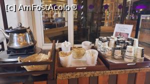 [P15] coltul din hotel unde puteai sa-ti faci singur un ceai de menta si alte arome » foto by artemisa24
 - 
<span class="allrVoted glyphicon glyphicon-heart hidden" id="av1549354"></span>
<a class="m-l-10 hidden" id="sv1549354" onclick="voting_Foto_DelVot(,1549354,447)" role="button">șterge vot <span class="glyphicon glyphicon-remove"></span></a>
<a id="v91549354" class=" c-red"  onclick="voting_Foto_SetVot(1549354)" role="button"><span class="glyphicon glyphicon-heart-empty"></span> <b>LIKE</b> = Votează poza</a> <img class="hidden"  id="f1549354W9" src="/imagini/loader.gif" border="0" /><span class="AjErrMes hidden" id="e1549354ErM"></span>