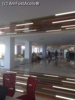 [P07] Loby bar » foto by ana anghel
 - 
<span class="allrVoted glyphicon glyphicon-heart hidden" id="av1066886"></span>
<a class="m-l-10 hidden" id="sv1066886" onclick="voting_Foto_DelVot(,1066886,452)" role="button">șterge vot <span class="glyphicon glyphicon-remove"></span></a>
<a id="v91066886" class=" c-red"  onclick="voting_Foto_SetVot(1066886)" role="button"><span class="glyphicon glyphicon-heart-empty"></span> <b>LIKE</b> = Votează poza</a> <img class="hidden"  id="f1066886W9" src="/imagini/loader.gif" border="0" /><span class="AjErrMes hidden" id="e1066886ErM"></span>