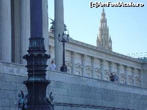 [P11] BUBU in plimbare in fata Parlamentului.  » foto by liviu49
 - 
<span class="allrVoted glyphicon glyphicon-heart hidden" id="av622064"></span>
<a class="m-l-10 hidden" id="sv622064" onclick="voting_Foto_DelVot(,622064,461)" role="button">șterge vot <span class="glyphicon glyphicon-remove"></span></a>
<a id="v9622064" class=" c-red"  onclick="voting_Foto_SetVot(622064)" role="button"><span class="glyphicon glyphicon-heart-empty"></span> <b>LIKE</b> = Votează poza</a> <img class="hidden"  id="f622064W9" src="/imagini/loader.gif" border="0" /><span class="AjErrMes hidden" id="e622064ErM"></span>