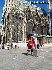 [P20] In fata Catedralei Sf.Stefan » foto by pepsi70ro
 - 
<span class="allrVoted glyphicon glyphicon-heart hidden" id="av152807"></span>
<a class="m-l-10 hidden" id="sv152807" onclick="voting_Foto_DelVot(,152807,461)" role="button">șterge vot <span class="glyphicon glyphicon-remove"></span></a>
<a id="v9152807" class=" c-red"  onclick="voting_Foto_SetVot(152807)" role="button"><span class="glyphicon glyphicon-heart-empty"></span> <b>LIKE</b> = Votează poza</a> <img class="hidden"  id="f152807W9" src="/imagini/loader.gif" border="0" /><span class="AjErrMes hidden" id="e152807ErM"></span>