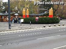 [P31] Intrarea in Christkindlmarkt Wiener la Rathausplatz 2010, numita si Adventmarkt » foto by mirelaviolet
 - 
<span class="allrVoted glyphicon glyphicon-heart hidden" id="av170088"></span>
<a class="m-l-10 hidden" id="sv170088" onclick="voting_Foto_DelVot(,170088,461)" role="button">șterge vot <span class="glyphicon glyphicon-remove"></span></a>
<a id="v9170088" class=" c-red"  onclick="voting_Foto_SetVot(170088)" role="button"><span class="glyphicon glyphicon-heart-empty"></span> <b>LIKE</b> = Votează poza</a> <img class="hidden"  id="f170088W9" src="/imagini/loader.gif" border="0" /><span class="AjErrMes hidden" id="e170088ErM"></span>