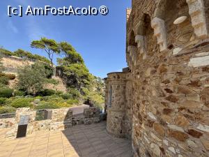 [P17] Pe terasa castelului Lloret » foto by AZE
 - 
<span class="allrVoted glyphicon glyphicon-heart hidden" id="av1546784"></span>
<a class="m-l-10 hidden" id="sv1546784" onclick="voting_Foto_DelVot(,1546784,479)" role="button">șterge vot <span class="glyphicon glyphicon-remove"></span></a>
<a id="v91546784" class=" c-red"  onclick="voting_Foto_SetVot(1546784)" role="button"><span class="glyphicon glyphicon-heart-empty"></span> <b>LIKE</b> = Votează poza</a> <img class="hidden"  id="f1546784W9" src="/imagini/loader.gif" border="0" /><span class="AjErrMes hidden" id="e1546784ErM"></span>