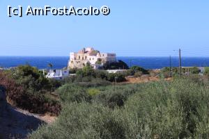 [P28] Creta, Mănăstirea Chrisoskalitissa, o fortăreață cocoțată pe o stâncă, cu vederi nemărginite la mare, pozată de pe drumul ce duce în satul Elafonisi » foto by mprofeanu
 - 
<span class="allrVoted glyphicon glyphicon-heart hidden" id="av1261720"></span>
<a class="m-l-10 hidden" id="sv1261720" onclick="voting_Foto_DelVot(,1261720,481)" role="button">șterge vot <span class="glyphicon glyphicon-remove"></span></a>
<a id="v91261720" class=" c-red"  onclick="voting_Foto_SetVot(1261720)" role="button"><span class="glyphicon glyphicon-heart-empty"></span> <b>LIKE</b> = Votează poza</a> <img class="hidden"  id="f1261720W9" src="/imagini/loader.gif" border="0" /><span class="AjErrMes hidden" id="e1261720ErM"></span>