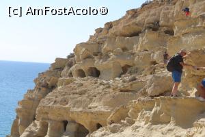 [P50] Creta, Matala, printre grote » foto by mprofeanu
 - 
<span class="allrVoted glyphicon glyphicon-heart hidden" id="av1261742"></span>
<a class="m-l-10 hidden" id="sv1261742" onclick="voting_Foto_DelVot(,1261742,481)" role="button">șterge vot <span class="glyphicon glyphicon-remove"></span></a>
<a id="v91261742" class=" c-red"  onclick="voting_Foto_SetVot(1261742)" role="button"><span class="glyphicon glyphicon-heart-empty"></span> <b>LIKE</b> = Votează poza</a> <img class="hidden"  id="f1261742W9" src="/imagini/loader.gif" border="0" /><span class="AjErrMes hidden" id="e1261742ErM"></span>