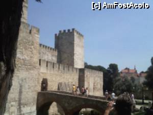 [P08] Castelul Sao Jorge-curtea interioara si turnurile in care pot urca turistii » foto by florintoma
 - 
<span class="allrVoted glyphicon glyphicon-heart hidden" id="av470754"></span>
<a class="m-l-10 hidden" id="sv470754" onclick="voting_Foto_DelVot(,470754,516)" role="button">șterge vot <span class="glyphicon glyphicon-remove"></span></a>
<a id="v9470754" class=" c-red"  onclick="voting_Foto_SetVot(470754)" role="button"><span class="glyphicon glyphicon-heart-empty"></span> <b>LIKE</b> = Votează poza</a> <img class="hidden"  id="f470754W9" src="/imagini/loader.gif" border="0" /><span class="AjErrMes hidden" id="e470754ErM"></span>