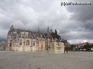 [P01] Batalha, oraș situat în districtul Leiria din Portugalia.  » foto by Marian Preda
 - 
<span class="allrVoted glyphicon glyphicon-heart hidden" id="av545822"></span>
<a class="m-l-10 hidden" id="sv545822" onclick="voting_Foto_DelVot(,545822,516)" role="button">șterge vot <span class="glyphicon glyphicon-remove"></span></a>
<a id="v9545822" class=" c-red"  onclick="voting_Foto_SetVot(545822)" role="button"><span class="glyphicon glyphicon-heart-empty"></span> <b>LIKE</b> = Votează poza</a> <img class="hidden"  id="f545822W9" src="/imagini/loader.gif" border="0" /><span class="AjErrMes hidden" id="e545822ErM"></span>