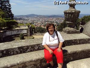 [P06] Pe esplanada de la Bom Jesus do Monte, având în spate panorama splendidă a oraşului Braga.  » foto by Carmen Ion
 - 
<span class="allrVoted glyphicon glyphicon-heart hidden" id="av613303"></span>
<a class="m-l-10 hidden" id="sv613303" onclick="voting_Foto_DelVot(,613303,516)" role="button">șterge vot <span class="glyphicon glyphicon-remove"></span></a>
<a id="v9613303" class=" c-red"  onclick="voting_Foto_SetVot(613303)" role="button"><span class="glyphicon glyphicon-heart-empty"></span> <b>LIKE</b> = Votează poza</a> <img class="hidden"  id="f613303W9" src="/imagini/loader.gif" border="0" /><span class="AjErrMes hidden" id="e613303ErM"></span>
