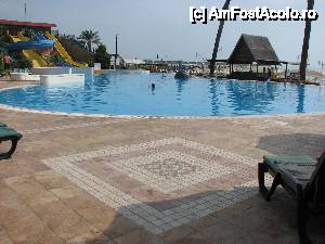 [P10] piscina cu topogane » foto by faguricu
 - 
<span class="allrVoted glyphicon glyphicon-heart hidden" id="av492352"></span>
<a class="m-l-10 hidden" id="sv492352" onclick="voting_Foto_DelVot(,492352,53)" role="button">șterge vot <span class="glyphicon glyphicon-remove"></span></a>
<a id="v9492352" class=" c-red"  onclick="voting_Foto_SetVot(492352)" role="button"><span class="glyphicon glyphicon-heart-empty"></span> <b>LIKE</b> = Votează poza</a> <img class="hidden"  id="f492352W9" src="/imagini/loader.gif" border="0" /><span class="AjErrMes hidden" id="e492352ErM"></span>
