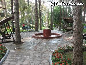 [P08] drumul spre restaurant/piscine » foto by faguricu
 - 
<span class="allrVoted glyphicon glyphicon-heart hidden" id="av492348"></span>
<a class="m-l-10 hidden" id="sv492348" onclick="voting_Foto_DelVot(,492348,53)" role="button">șterge vot <span class="glyphicon glyphicon-remove"></span></a>
<a id="v9492348" class=" c-red"  onclick="voting_Foto_SetVot(492348)" role="button"><span class="glyphicon glyphicon-heart-empty"></span> <b>LIKE</b> = Votează poza</a> <img class="hidden"  id="f492348W9" src="/imagini/loader.gif" border="0" /><span class="AjErrMes hidden" id="e492348ErM"></span>