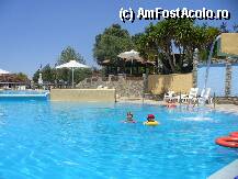 [P04] piscina - super! » foto by CristianSRI
 - 
<span class="allrVoted glyphicon glyphicon-heart hidden" id="av11038"></span>
<a class="m-l-10 hidden" id="sv11038" onclick="voting_Foto_DelVot(,11038,536)" role="button">șterge vot <span class="glyphicon glyphicon-remove"></span></a>
<a id="v911038" class=" c-red"  onclick="voting_Foto_SetVot(11038)" role="button"><span class="glyphicon glyphicon-heart-empty"></span> <b>LIKE</b> = Votează poza</a> <img class="hidden"  id="f11038W9" src="/imagini/loader.gif" border="0" /><span class="AjErrMes hidden" id="e11038ErM"></span>