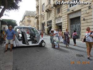 [P14] Malta - Mijloc de transport în Valletta.  » foto by iulianic
 - 
<span class="allrVoted glyphicon glyphicon-heart hidden" id="av565480"></span>
<a class="m-l-10 hidden" id="sv565480" onclick="voting_Foto_DelVot(,565480,557)" role="button">șterge vot <span class="glyphicon glyphicon-remove"></span></a>
<a id="v9565480" class=" c-red"  onclick="voting_Foto_SetVot(565480)" role="button"><span class="glyphicon glyphicon-heart-empty"></span> <b>LIKE</b> = Votează poza</a> <img class="hidden"  id="f565480W9" src="/imagini/loader.gif" border="0" /><span class="AjErrMes hidden" id="e565480ErM"></span>